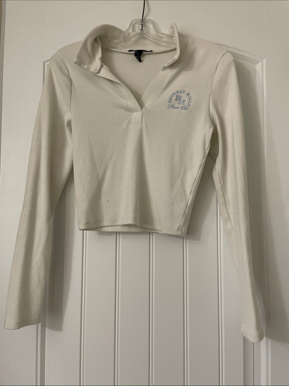 Forever 21 Cream Long-Sleeve Cropped Polo Pullover